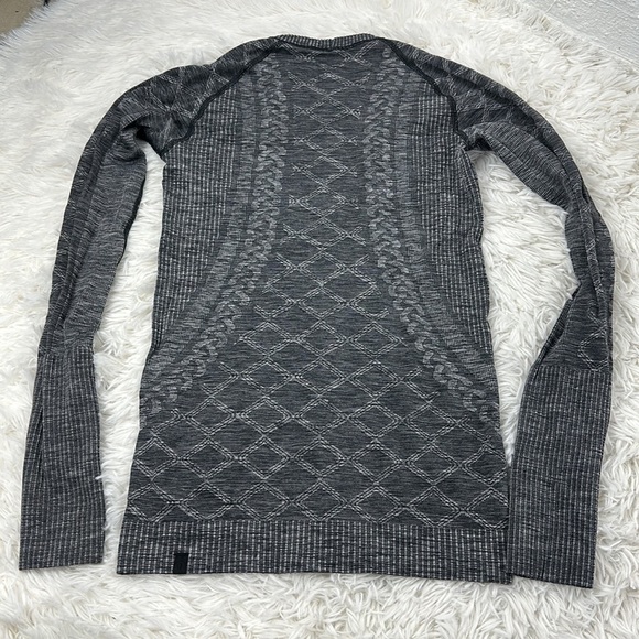 Lululemon Rest Less Pullover (Second Release) Heathered Black - Picture 6 of 6